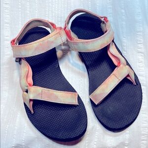 Teva Original Universal Pink Tie-Dye Women’s 9 Sandals Vegan